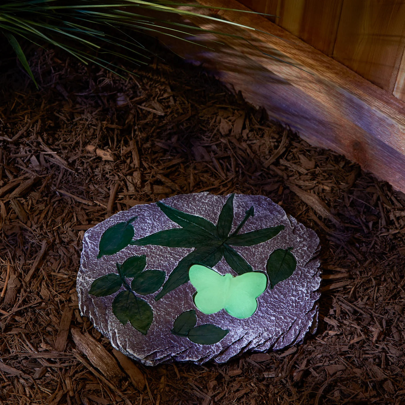 BUTTERFLY GLOWING STEPPING STONE image 4